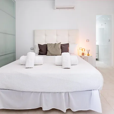 Centro Con Piscina Miramar