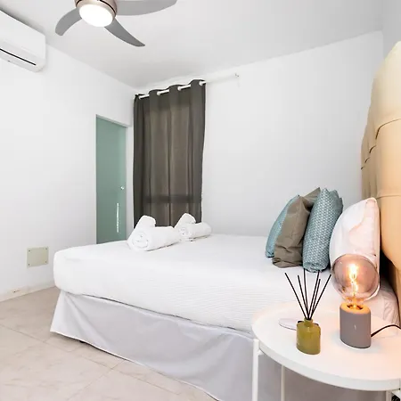 Centro Con Piscina Miramar