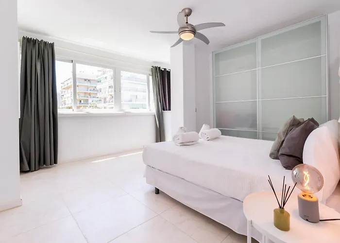 Centro Con Piscina Miramar Apartment *